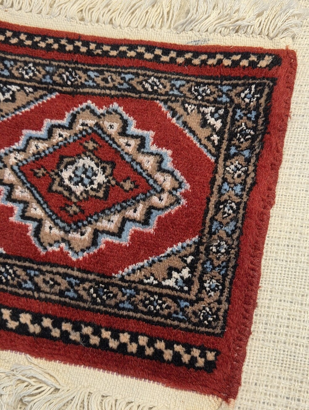 Small Wool Rug Hand Knit Persian Style 1 Square Foot Red White Fringe Bokhara - Picture 3 of 10